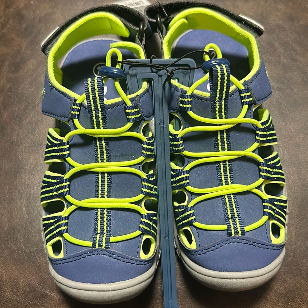 DSG Direct Youth Caged Sandals: BLUE/GREEN: NWT: SIZE 12